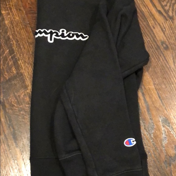 Champion Women’s reverse weave crew neck - Picture 4 of 4